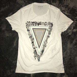 GUESS Men's Triangle Flower Tee Size Medium
